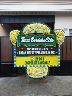 Papan Bunga Duka di Siketug