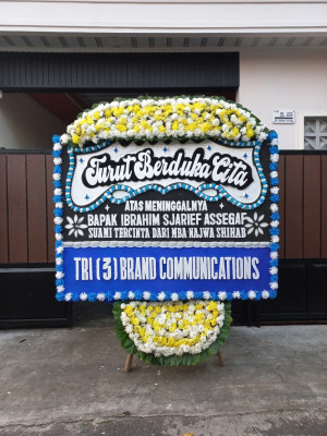 Papan Bunga Duka di Siketug